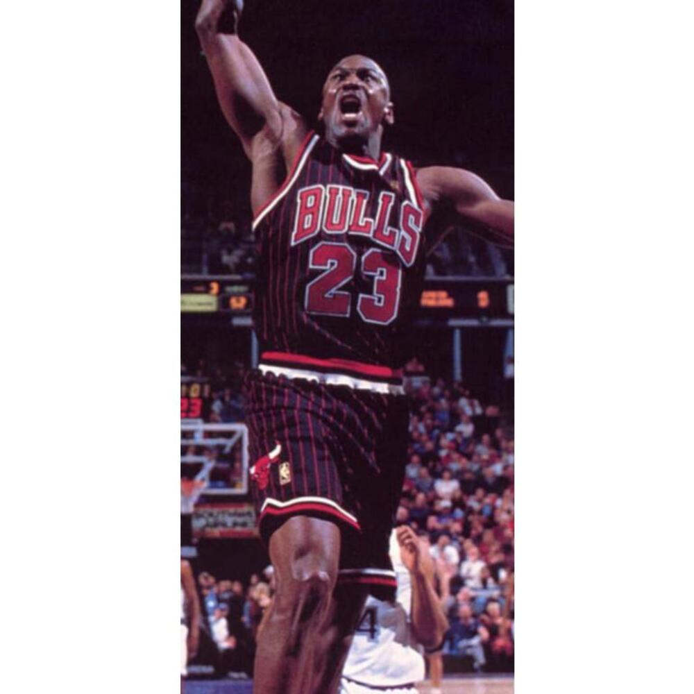 *Michael Jordan (Mitchell & Ness)-(Bulls)-(XL)-$90.00 - Picture 2 of 9